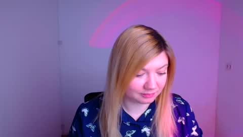 Molly online show from February 1, 6:21 am