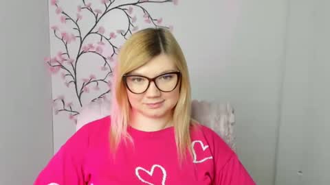 Molly online show from February 13, 12:51 pm