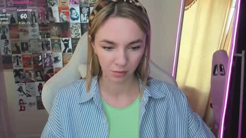 Molly online show from September 25, 1:15 am