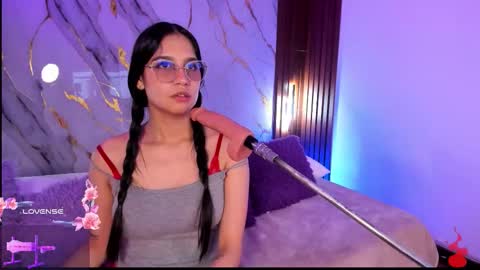 New girl Emily Valentina  Michelle online show from March 22, 9:32 pm