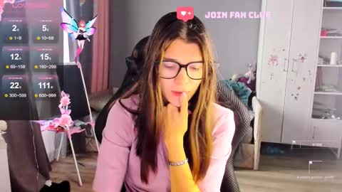  KIRA  online show from October 6, 4:07 am