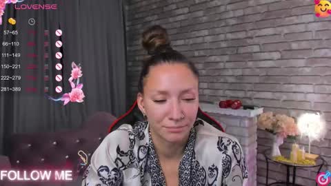 hi im Molly heregreat boobs big heart  warm pussy  online show from October 9, 2:05 am