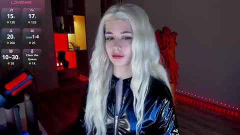 Molly online show from January 13, 7:18 pm