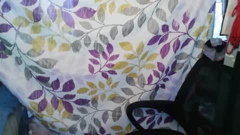 Mommy bubbles online show from December 2, 6:54 pm