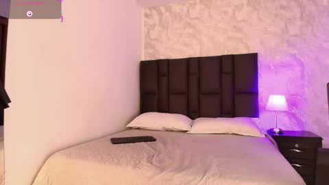 momomizukii online show from March 7, 4:30 am