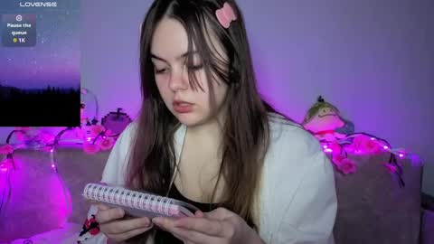 Momo online show from April 9, 11:26 am