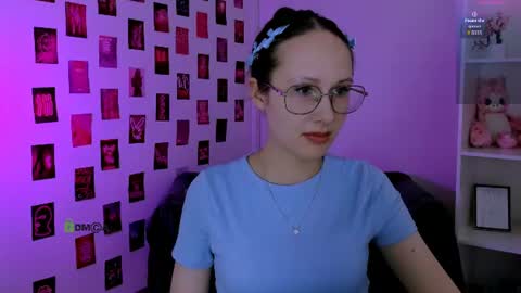 Mona  online show from July 28, 9:03 pm