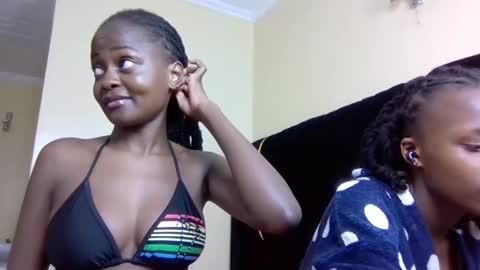 Mona online show from October 6, 5:51 pm