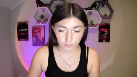 sweet girl and shine body online show from September 17, 11:19 am