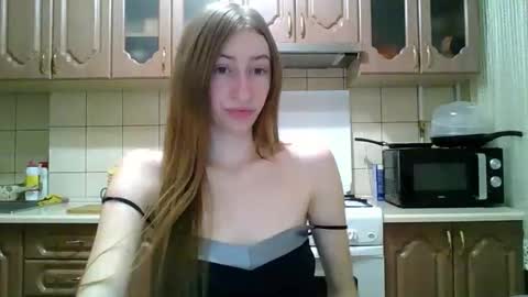 Monica online show from February 12, 9:05 pm