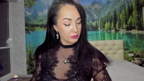 monica_weisss online show from January 14, 1:58 am