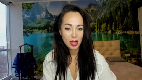 monica_weisss online show from January 15, 6:01 am