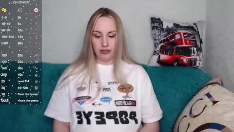 Monika online show from September 25, 11:53 am