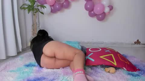 monikk__harrison online show from December 1, 11:14 am