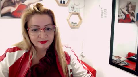 monserrat online show from February 3, 11:51 pm