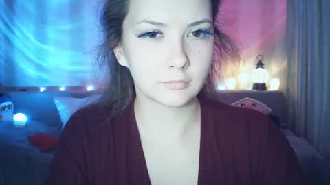 moodiemira online show from February 26, 8:19 pm