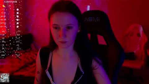 Lola online show from March 7, 5:29 am