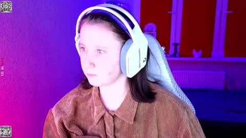 Lola online show from January 10, 4:22 pm