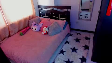 MOON online show from December 12, 6:31 pm