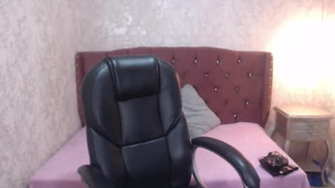 Charlotte online show from January 9, 3:44 pm