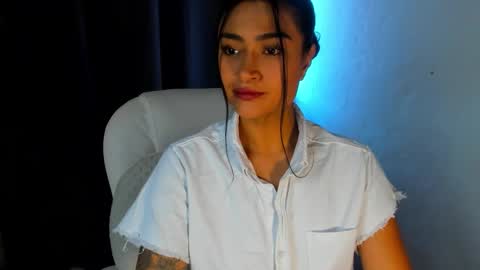 moonie_baddie31 online show from September 24, 5:12 pm