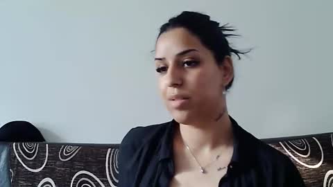 Claire online show from March 17, 2:32 pm