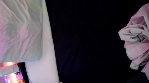 Moonless online show from April 8, 5:53 am