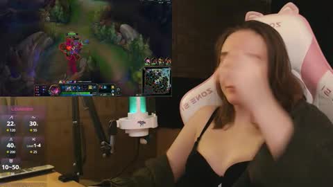 Katrin online show from February 14, 9:50 pm