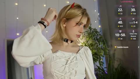 Asuna online show from March 5, 2:57 pm