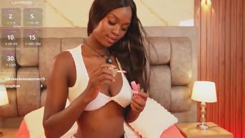 more hott online show from February 19, 7:35 pm