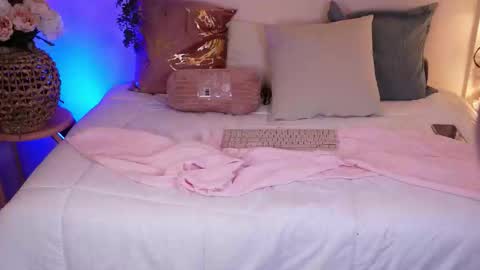 MORGAN online show from November 22, 8:22 pm