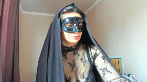 Medina online show from January 11, 8:30 am