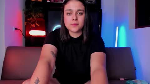 Laura online show from September 16, 4:09 am