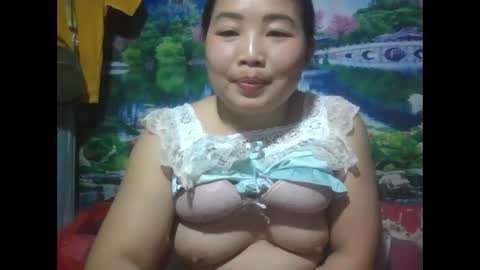 ms_pham online show from April 8, 3:03 pm