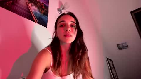 ms_sophiee online show from June 10, 8:40 pm