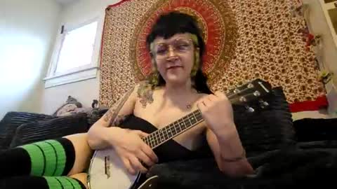  Harley Quinn  online show from July 7, 1:08 am