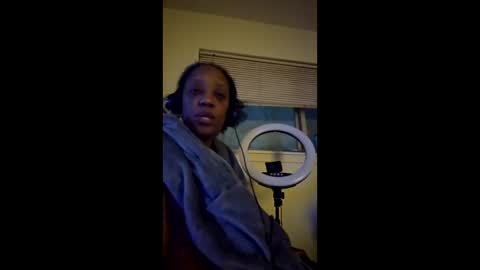 msmechocolate online show from February 7, 6:39 am