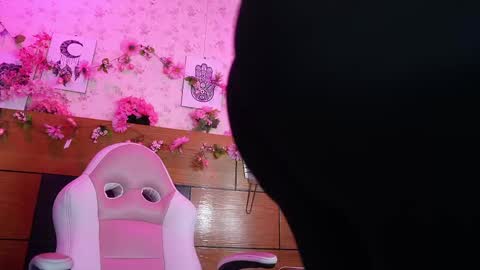 Manuela  online show from September 16, 3:14 am