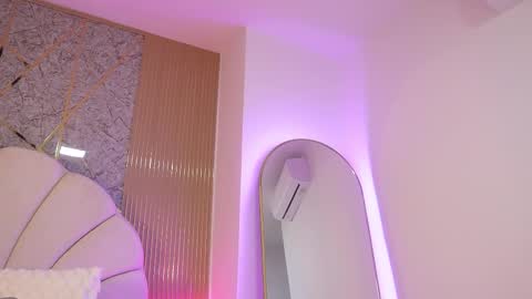 Manuela  online show from November 14, 3:17 am