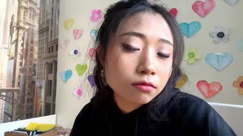 Mia online show from March 20, 5:56 am