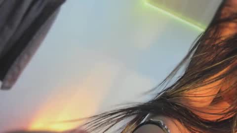 My name is Mya welcome online show from February 26, 7:18 am