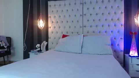    Mya   online show from January 5, 7:28 pm