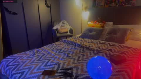 Hecate online show from October 31, 8:29 am