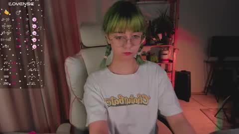 MylaFlores online show from February 26, 11:04 pm