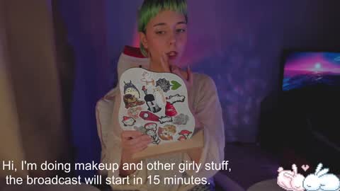 MylaFlores online show from January 3, 11:55 pm