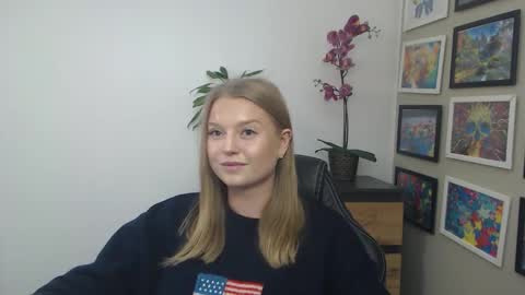 Erica online show from February 18, 2:05 pm