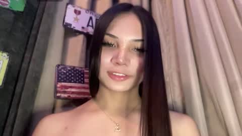 UR GIRL NEXTDOOR online show from March 1, 8:47 am