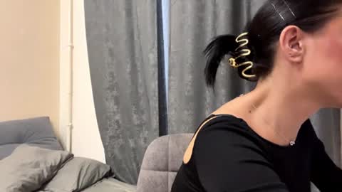 Leya online show from July 10, 4:40 pm