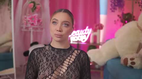 Nadia online show from February 5, 10:18 am