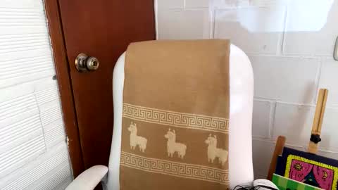 nahomy online show from February 27, 1:44 pm